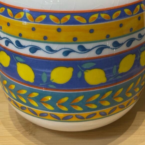 Furio Home Portugal Ceramic 64 oz Pitcher - Picture 5 of 7